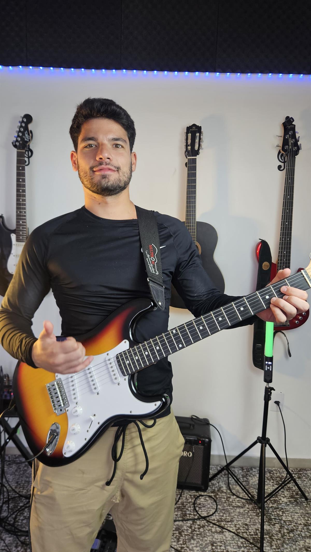 Aula de Guitarra Elétrica no Estúdio